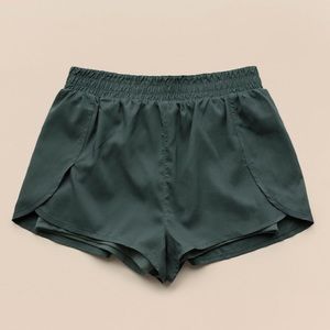 NWT Girlfriend Collective Trail Short - Moss
